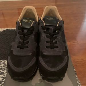 Valentino Sneakers